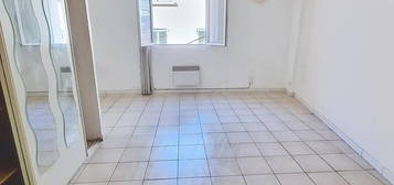 Studio  à vendre, 1 pièce, 33 m², Étage 1/1