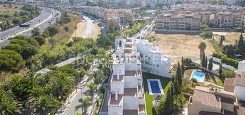 Piso en calle Julian Embid Luna en El Pinar - Palacio de Congresos, Torremolinos