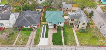 4823 Avenue O, Galveston, TX 77551