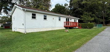 529 Short Rd, Pen Argyl, PA 18064