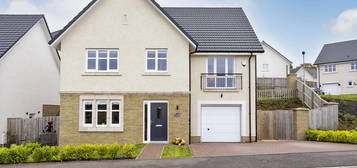 4 bed detached house for sale