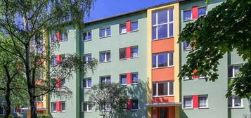 Renovierungsbedürftige Dreizimmerwohnung im 1. OG in Charlottenburg Nord