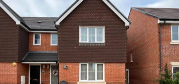 3 bedroom semi-detached house