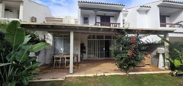 Casa adosada en Sotogrande Costa, San Roque