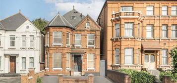 Flat for sale in Shoot Up Hill, London NW2