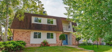 7201 Old Sauk Road UNIT D, Madison, WI 53717