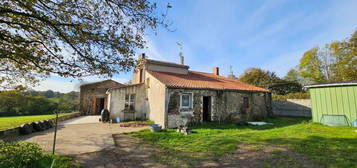 MAISON EN PIERRE A RENOVER TOTALEMENT RIVES DE L'YON