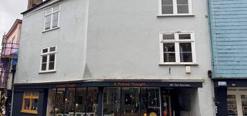 Maisonette to rent in High Street, Totnes TQ9