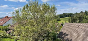 Großzügiges Wohnen in Waldrandlage mit tollem Blick!