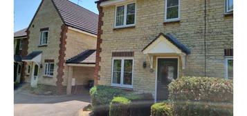 2 bed semi-detached house for sale