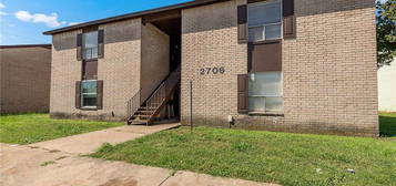 2706 Evergreen Cir APT C, Bryan, TX 77801