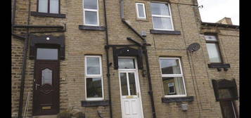 Terraced house to rent in Richardson St, Bradford BD12