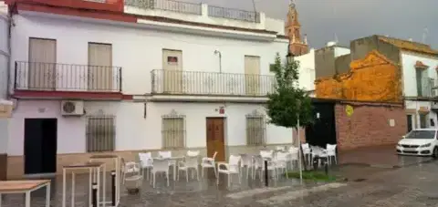 Casa adosada en calle de la Fuente