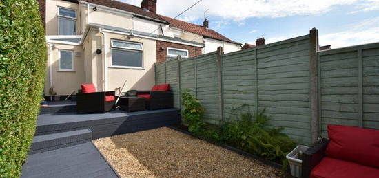 3 bedroom terraced house for sale