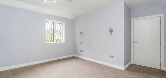 2 bedroom terraced house