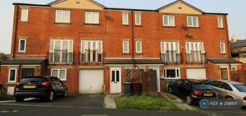 3 bedroom terraced house