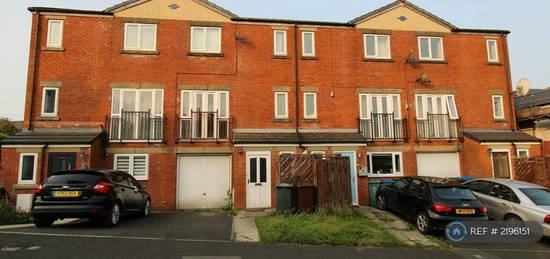 3 bedroom terraced house