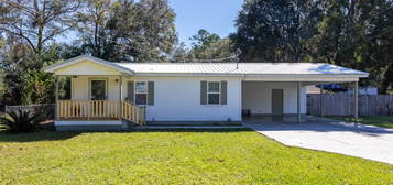 708 Oakwood Ave, Waycross, GA 31501