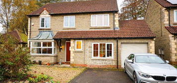 6 bed detached house to rent