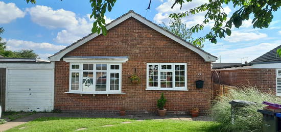 Bungalow to rent in The Close, Sturton By Stow, Lincoln LN1