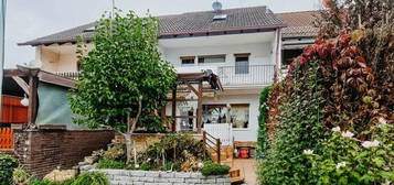 Preiswertes Reihenmittelhaus mit Garage in ruhiger Wohnlage von Diepersdorf