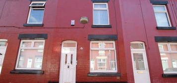 2 bed terraced house to rent