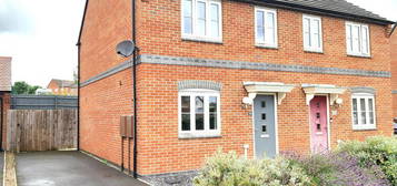 3 bedroom semi-detached house to rent