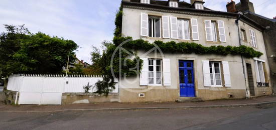 Maison  à vendre, 12 pièces, 1 chambre, 363 m²