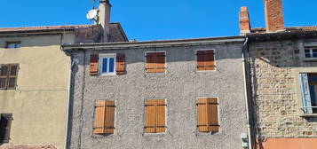 Maison Montfaucon En Velay 5 pièce(s) 110 m2