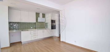 Apartamento T1 para arrendamento