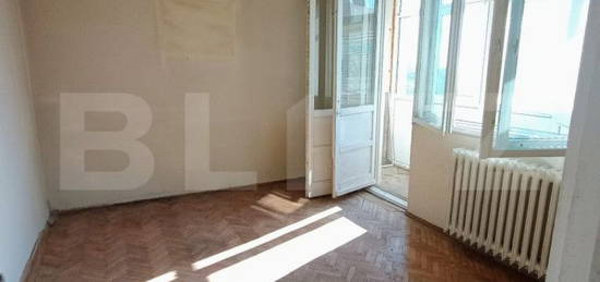 Apartament 3 camere Blv. Republicii 60mp +6 mp 2 balcoane