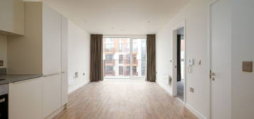 Flat to rent in The Kell, Gillingham Gate Road, Gillingham ME4