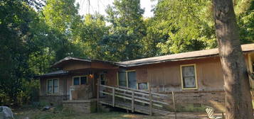 612 W  6th St, Poyen, AR 72128