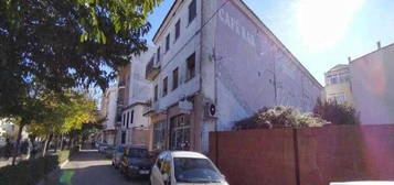 Piso en venta en calle Arroyo Fresnedoso, 2 , - Cesi