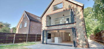 3 bedroom detached house to rent