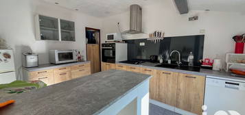 Maison 1 étage à vendre, 4 pièces, 2 chambres, 88 m²