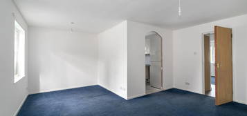 2 bed flat to rent