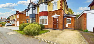 3 bedroom semi-detached house