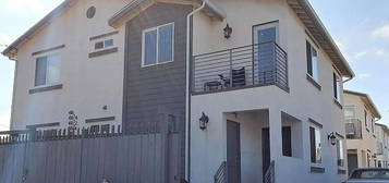 416 E 51st St UNIT 1/2, Los Angeles, CA 90011