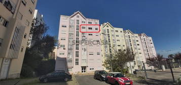 Apartamento T1 no Centro de Loures