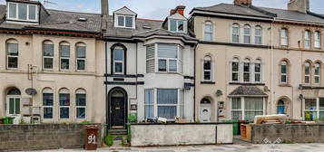 Flat to rent in Embankment Road, Plymouth PL4