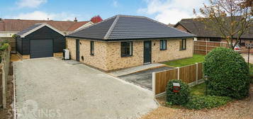 2 bedroom detached bungalow for sale