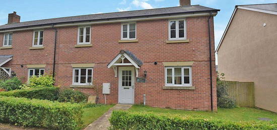 3 bedroom semi-detached house to rent