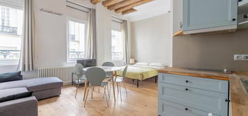 Studio meublé  à vendre, 1 pièce, 26 m², Étage 2/5