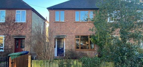 3 bedroom semi-detached house