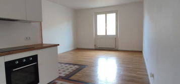 Appartement 3 pièces 73 m² 800  CC Grenoble gare