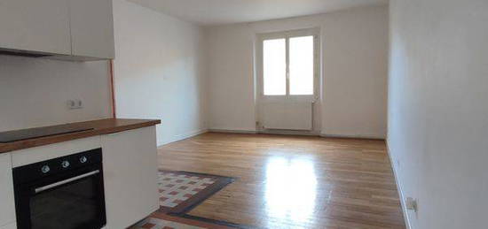 Appartement 3 pièces 73 m² 800  CC Grenoble gare