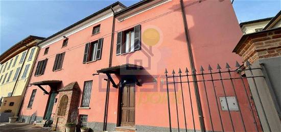 Casa o villa in vendita in via Roma