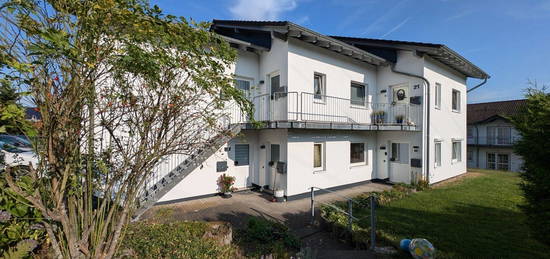 Verkaufe moderne Maisonette Wohnung mit EBK in Straßenhaus