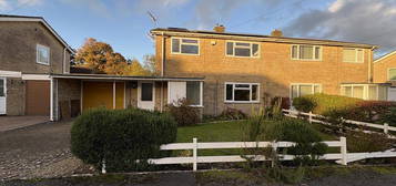 3 bedroom semi-detached house to rent